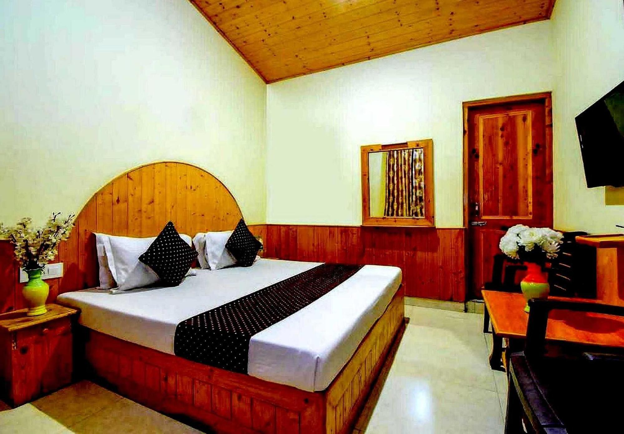 Oyo Flagship 82405 Cochin Villa Manāli Exteriér fotografie
